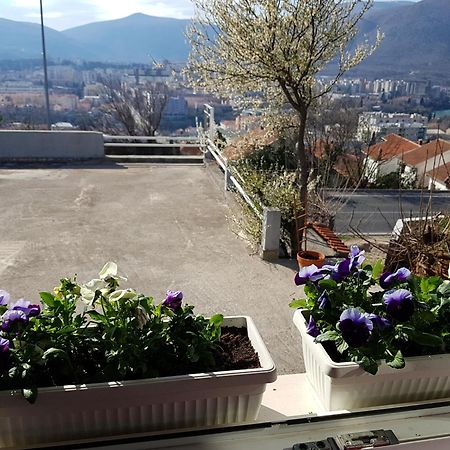 Apartment And Room Panorama Mostar Exterior photo